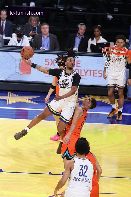 乐鱼体育iOS版下载与使用全攻略：从安装到沉浸式观赛操作教程