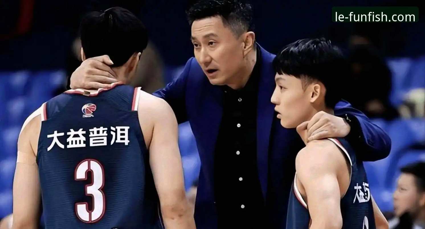 广东宏远为何能在末节逆转宁波？从77-74看关键球战术与球员调整能力